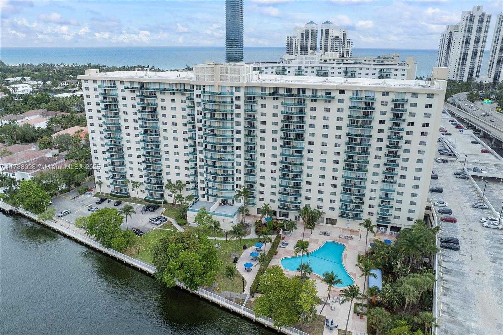 Small Image of 19390 COLLINS AVE #1501, Sunny Isles Beach Number 35