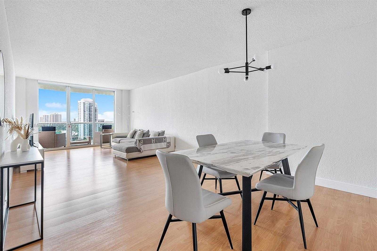 Small Image of 19390 COLLINS AVE #1501, Sunny Isles Beach Number 4