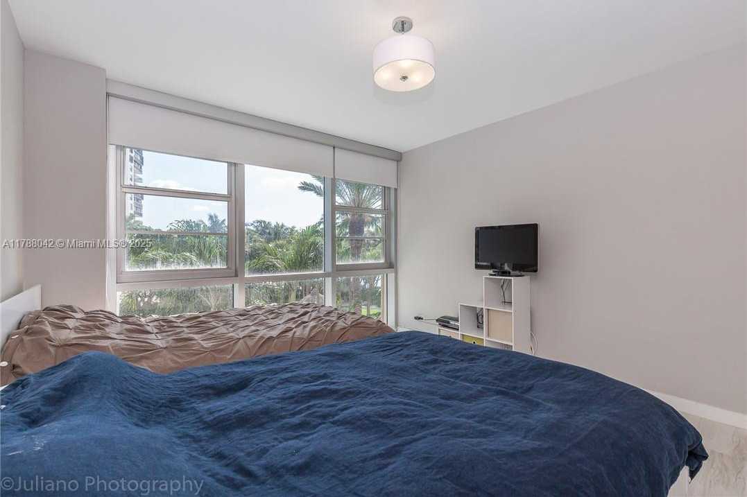 Small Image of 2451 BRICKELL AVE #3E, Miami Number 7