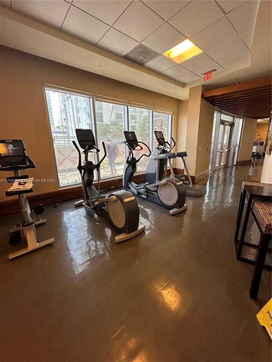 Small Image of 1060 BRICKELL AVE #2007, Miami Number 17