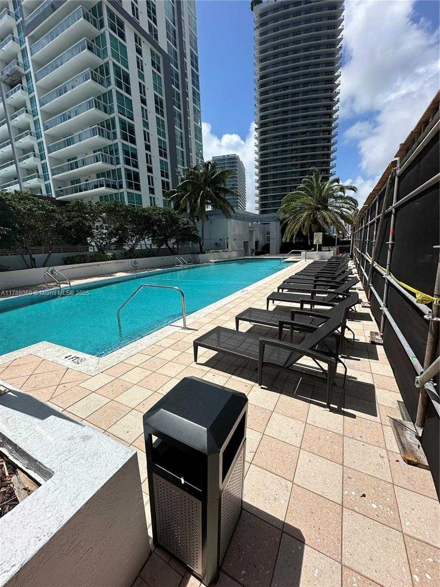 Small Image of 1060 BRICKELL AVE #2007, Miami Number 2