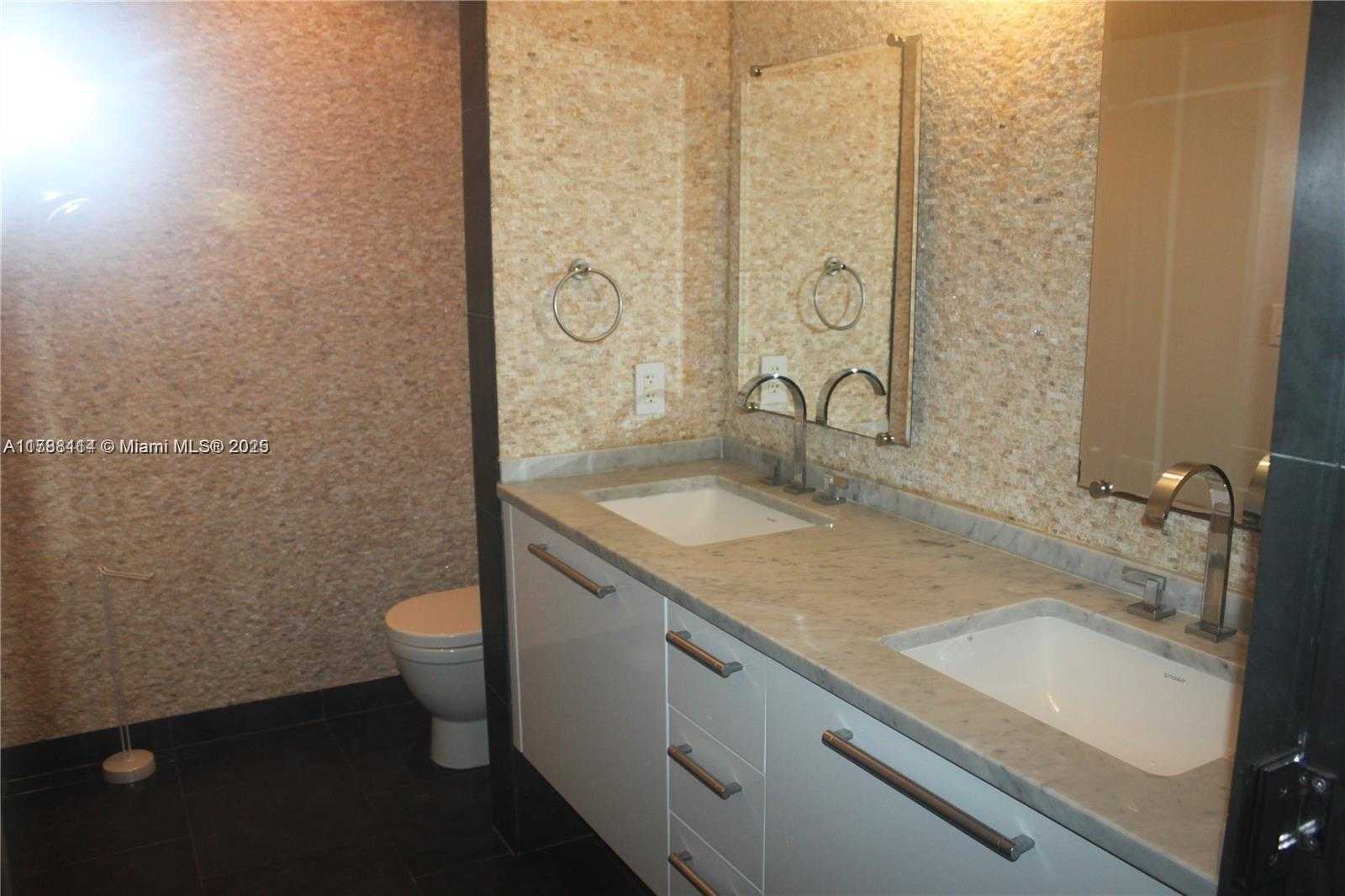 Small Image of 900 BISCAYNE BLVD #3803, Miami Number 14