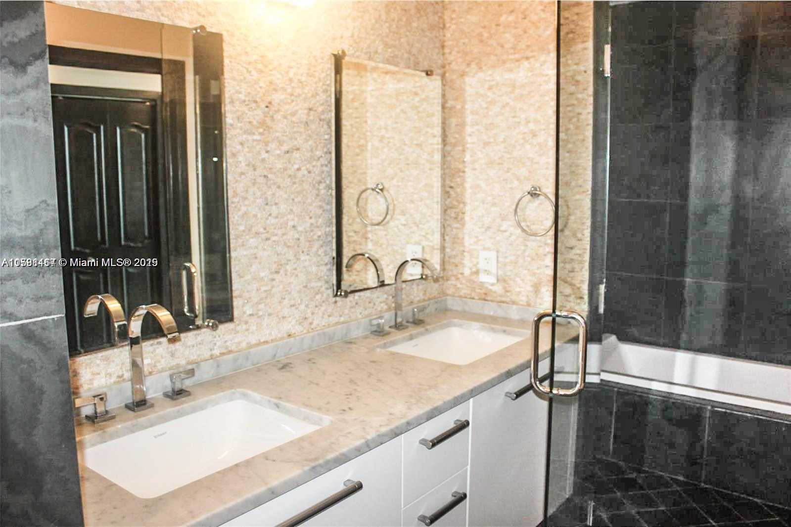Small Image of 900 BISCAYNE BLVD #3803, Miami Number 15