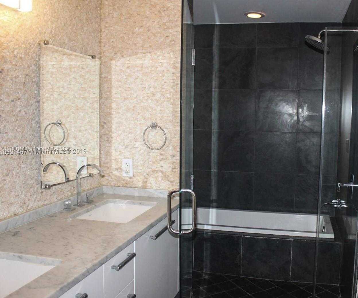 Small Image of 900 BISCAYNE BLVD #3803, Miami Number 16