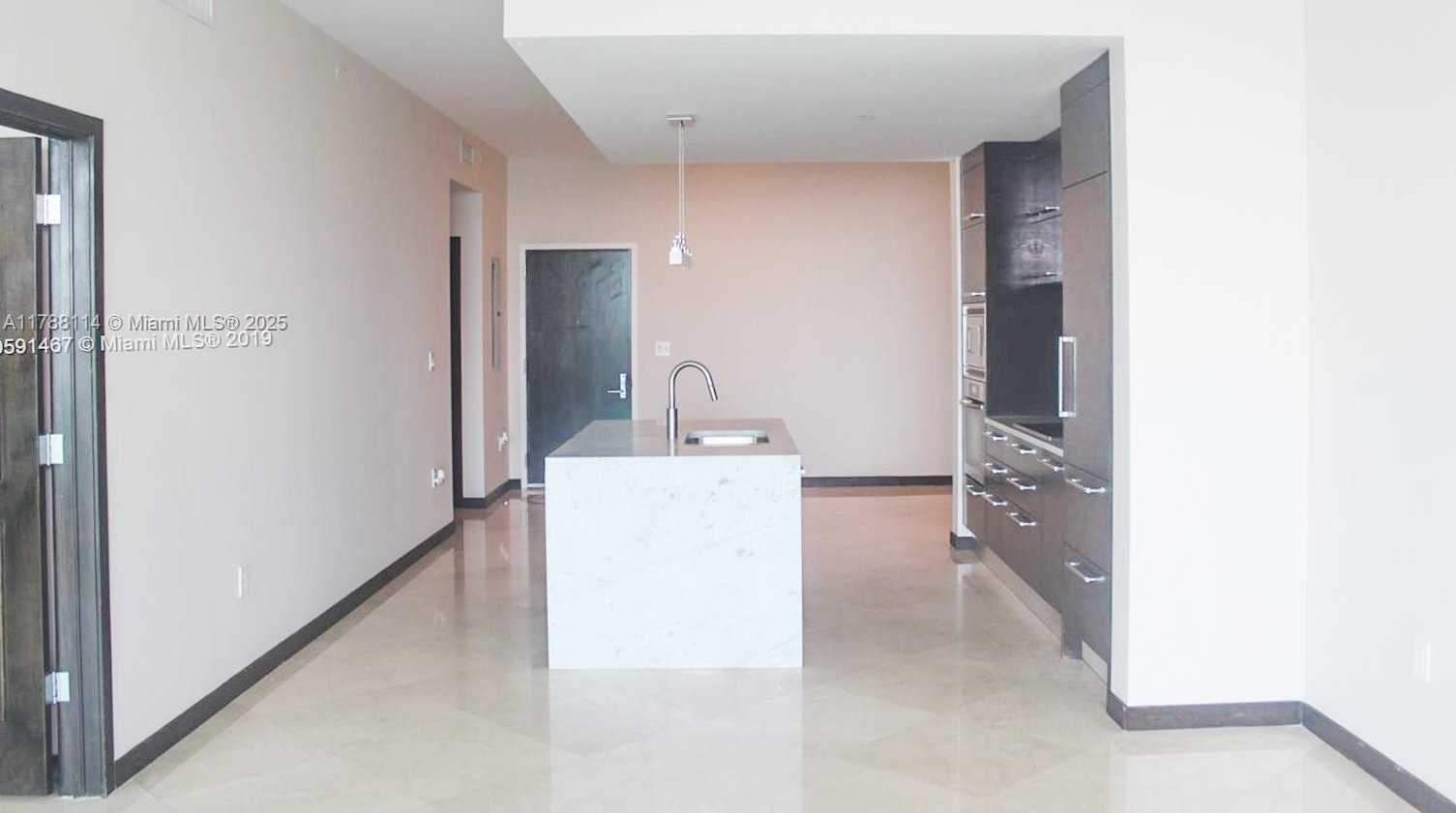 Small Image of 900 BISCAYNE BLVD #3803, Miami Number 17