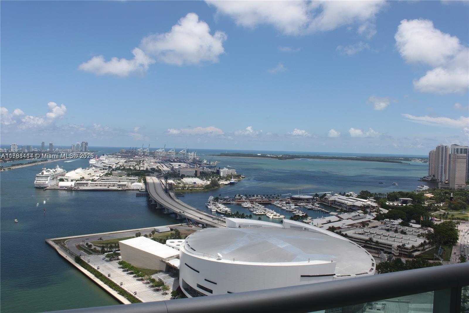 Small Image of 900 BISCAYNE BLVD #3803, Miami Number 5