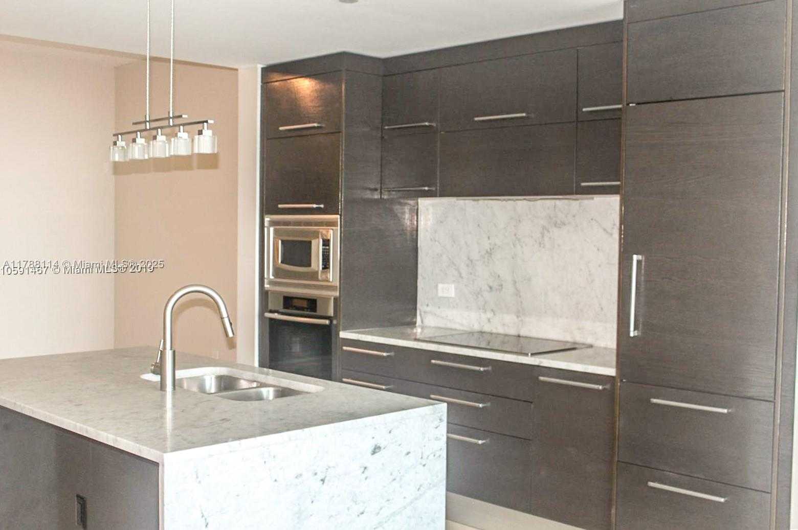 Small Image of 900 BISCAYNE BLVD #3803, Miami Number 9