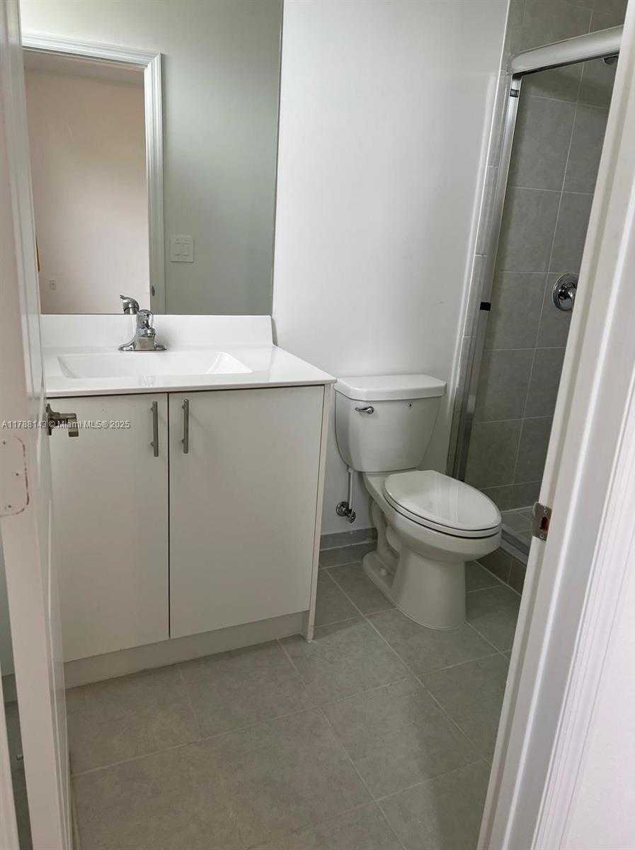 Small Image of 1676 SOUTH EAST 26TH TER, Homestead Number 17