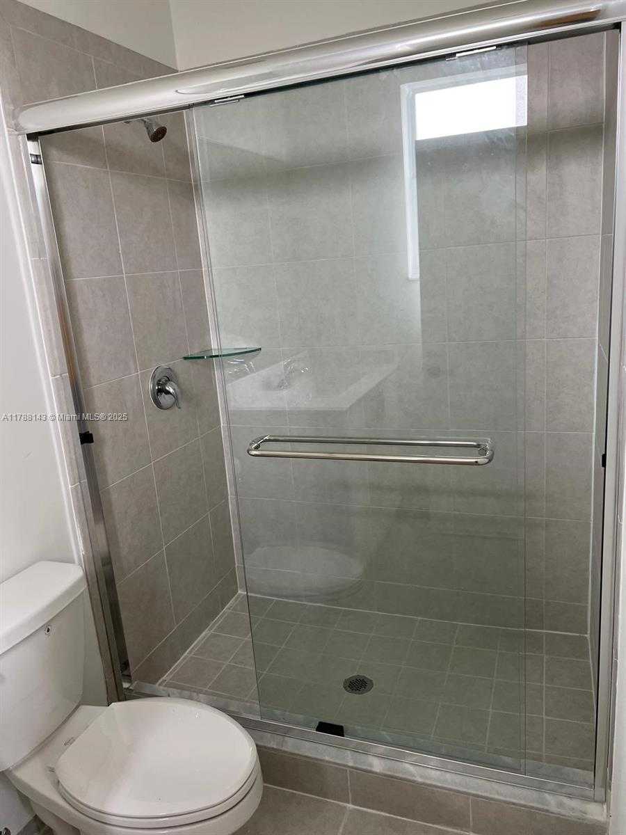 Small Image of 1676 SOUTH EAST 26TH TER, Homestead Number 18