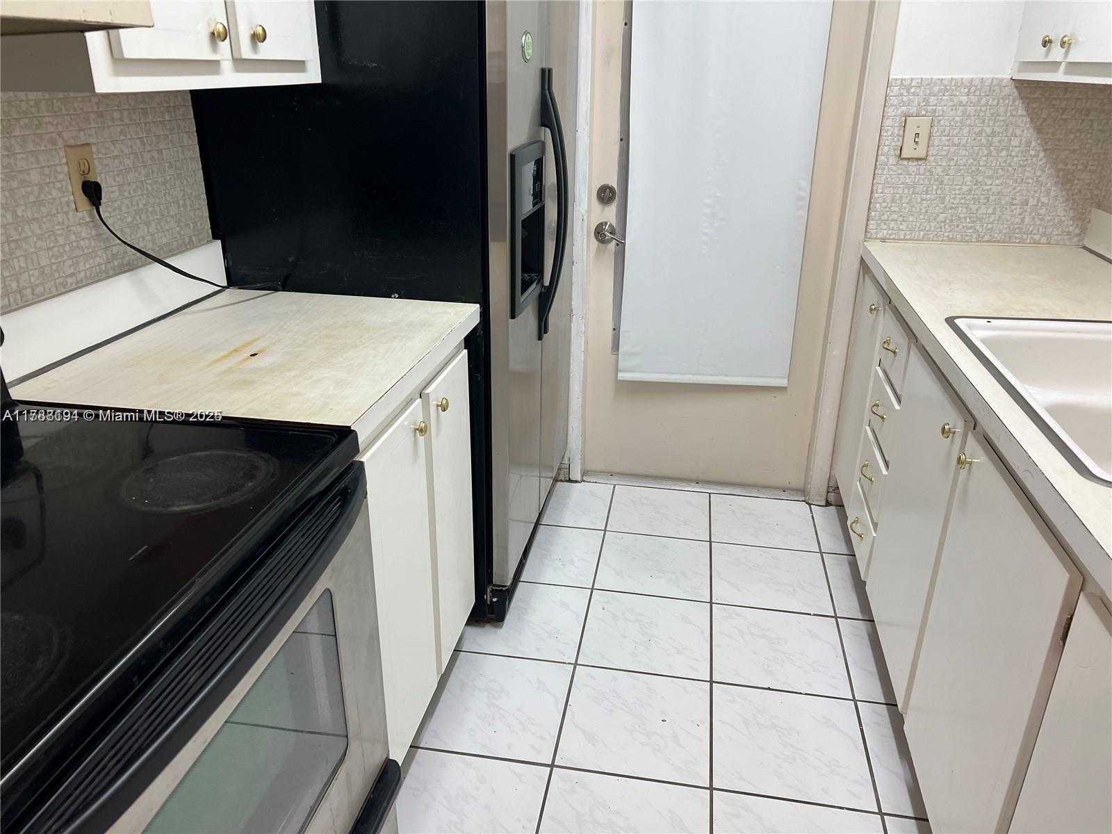 Small Image of 1500 NORTH EAST 127TH ST #114, North Miami Number 3