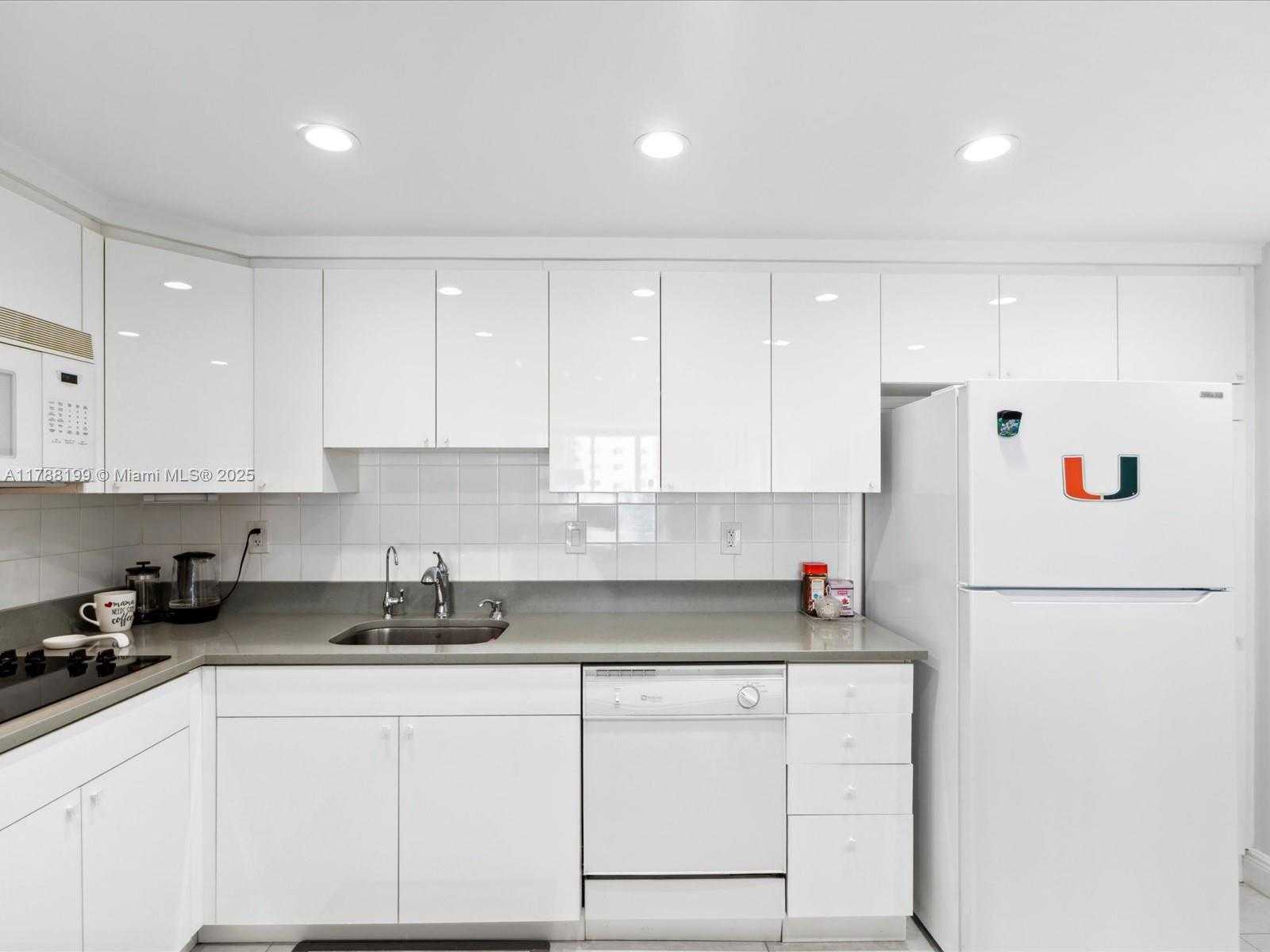 Small Image of 19390 COLLINS AVE #706, Sunny Isles Beach Number 12