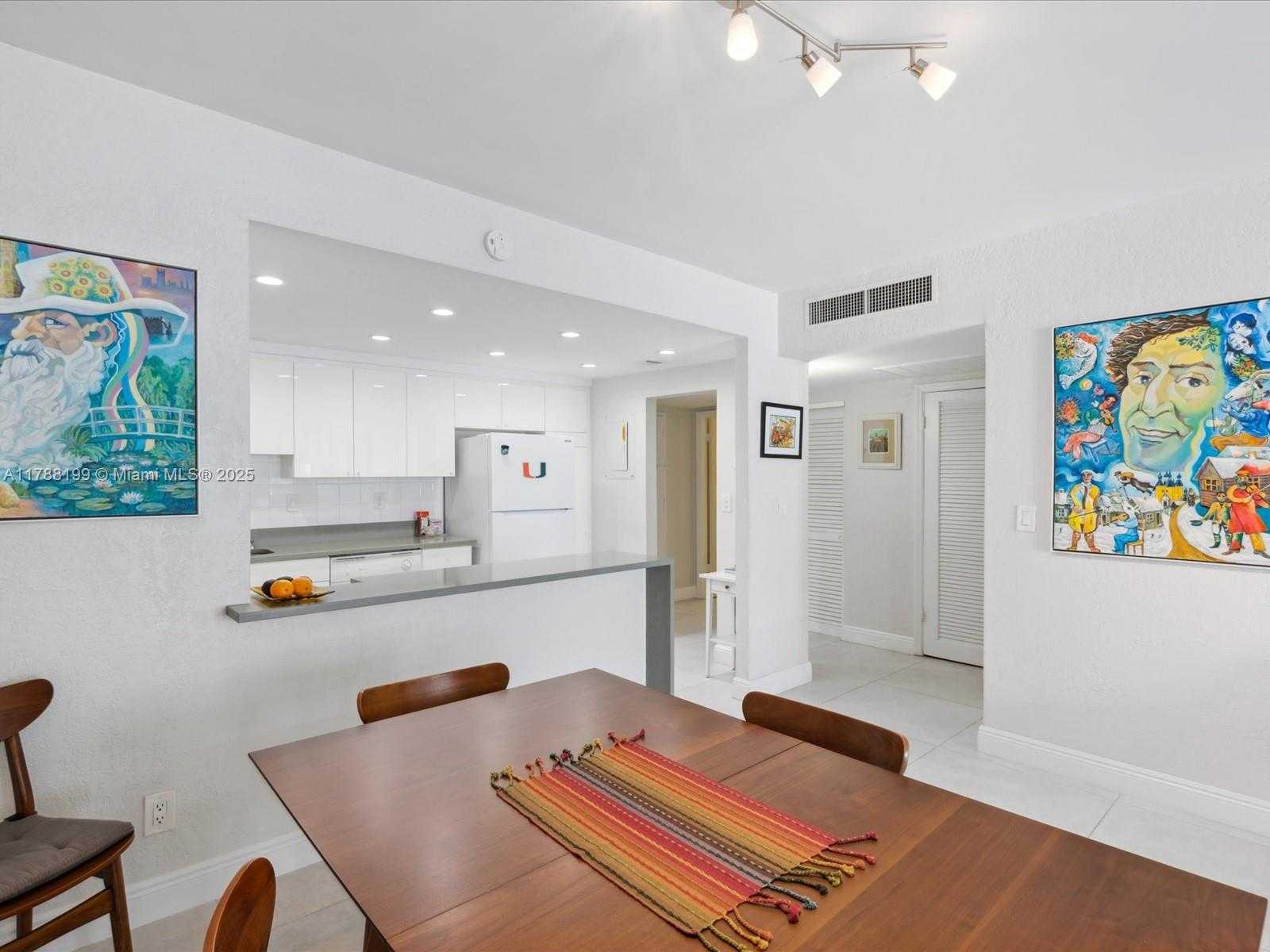 Small Image of 19390 COLLINS AVE #706, Sunny Isles Beach Number 5