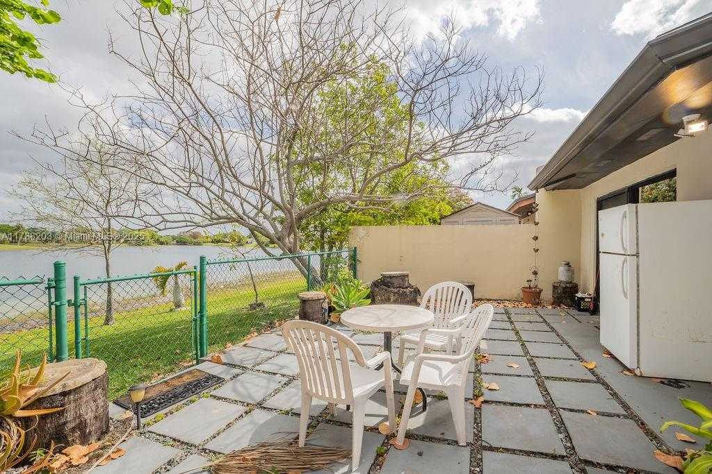 Small Image of 5229 SOUTH WEST 139TH CT, Miami Number 19