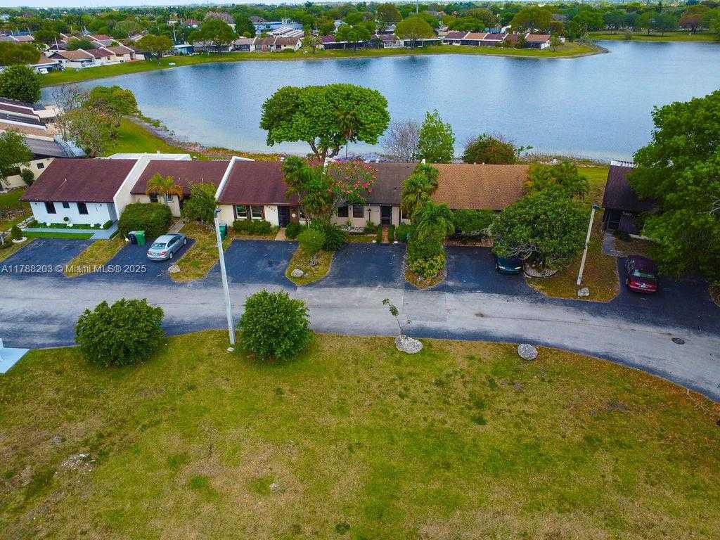 Small Image of 5229 SOUTH WEST 139TH CT, Miami Number 23