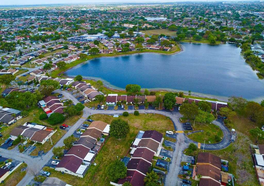 Small Image of 5229 SOUTH WEST 139TH CT, Miami Number 26