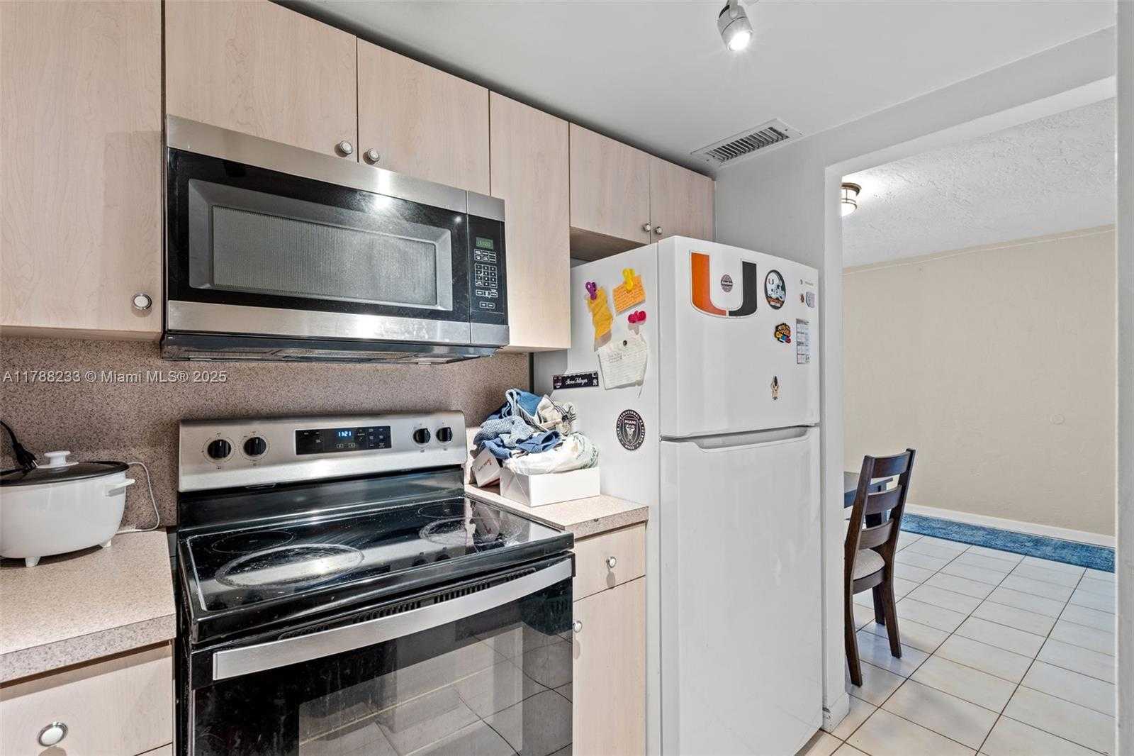 Small Image of 1205 MARIPOSA AVE #413, Coral Gables Number 11