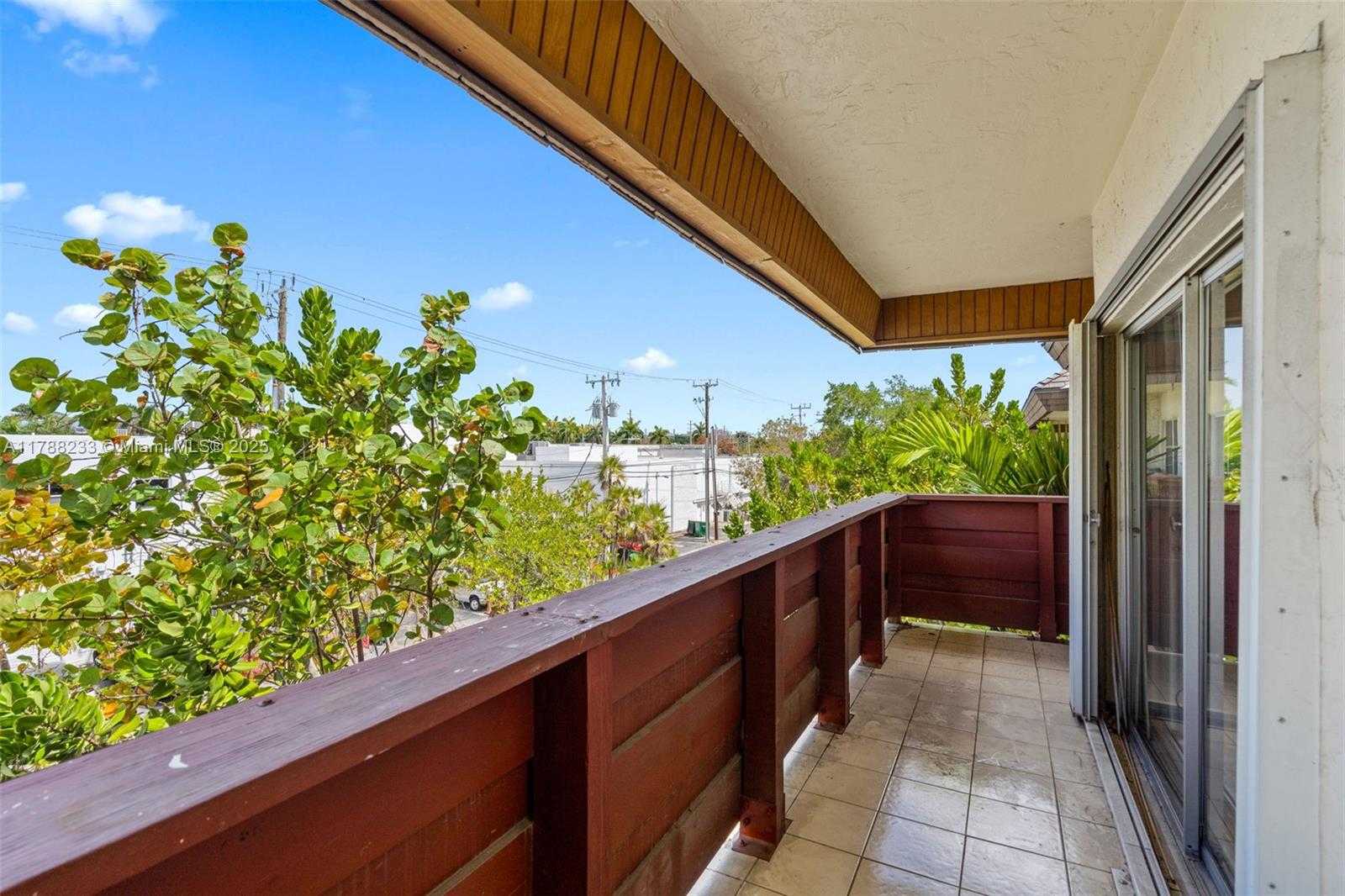 Small Image of 1205 MARIPOSA AVE #413, Coral Gables Number 24