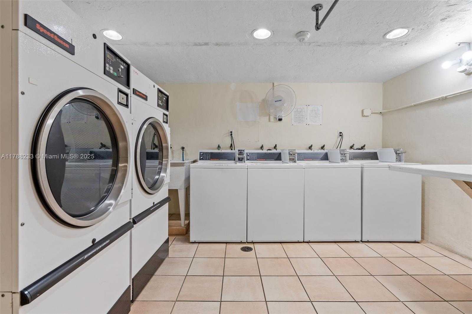 Small Image of 1205 MARIPOSA AVE #413, Coral Gables Number 28