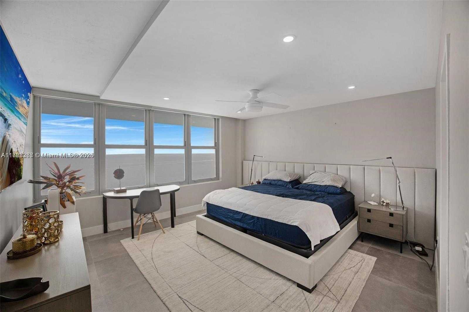 Small Image of 2899 COLLINS AVE #PHA, Miami Beach Number 10