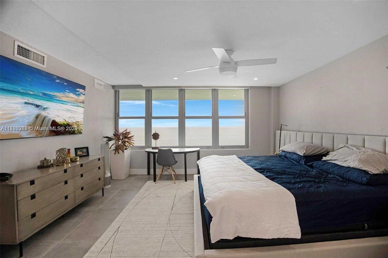 Small Image of 2899 COLLINS AVE #PHA, Miami Beach Number 13