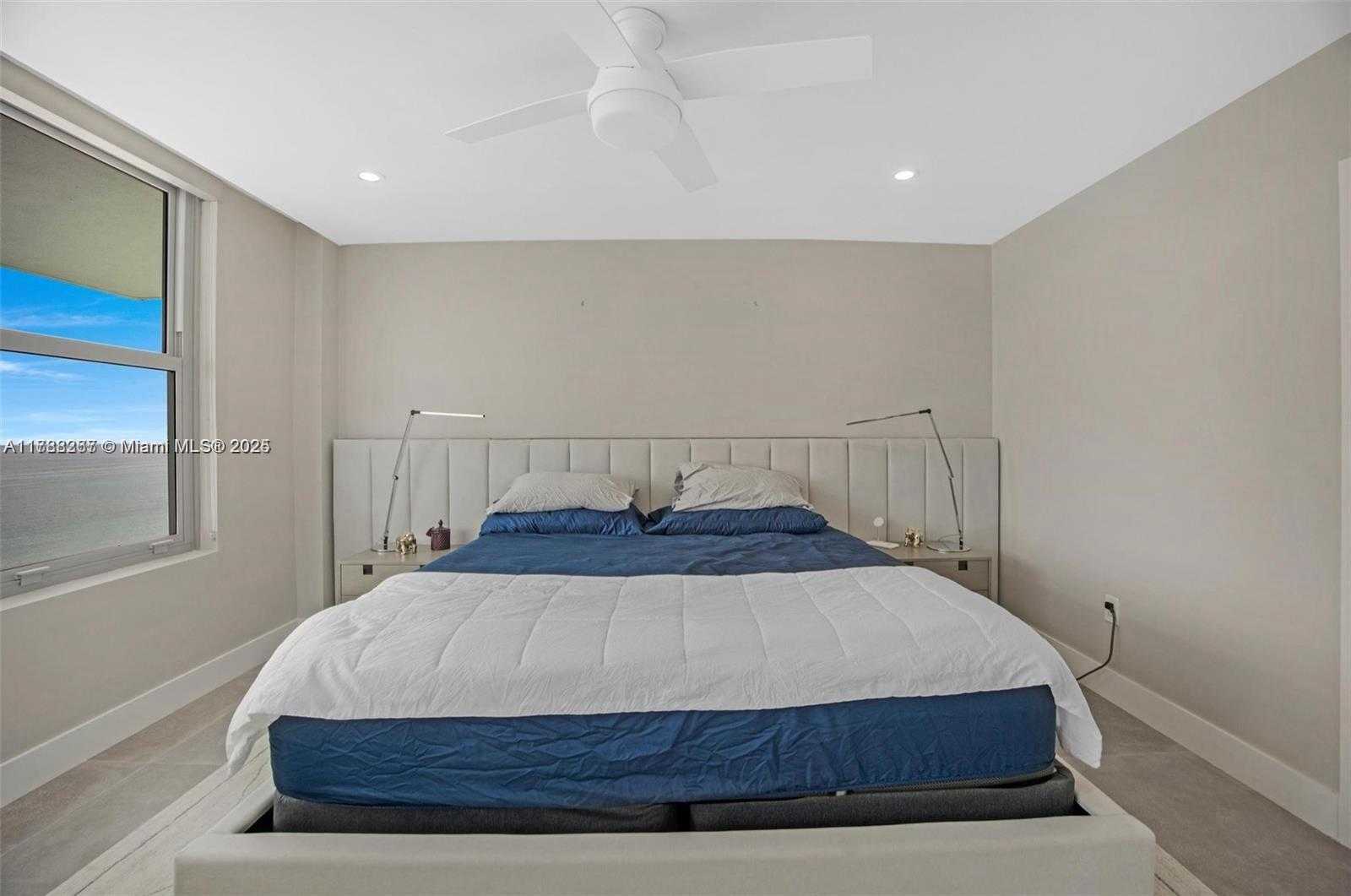 Small Image of 2899 COLLINS AVE #PHA, Miami Beach Number 20