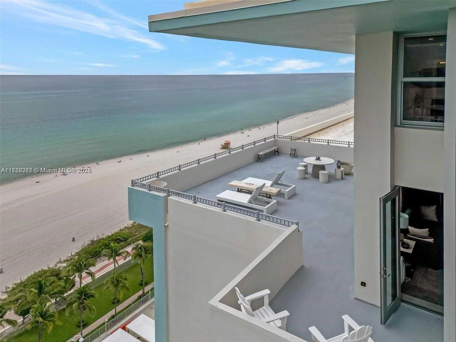 Small Image of 2899 COLLINS AVE #PHA, Miami Beach Number 5