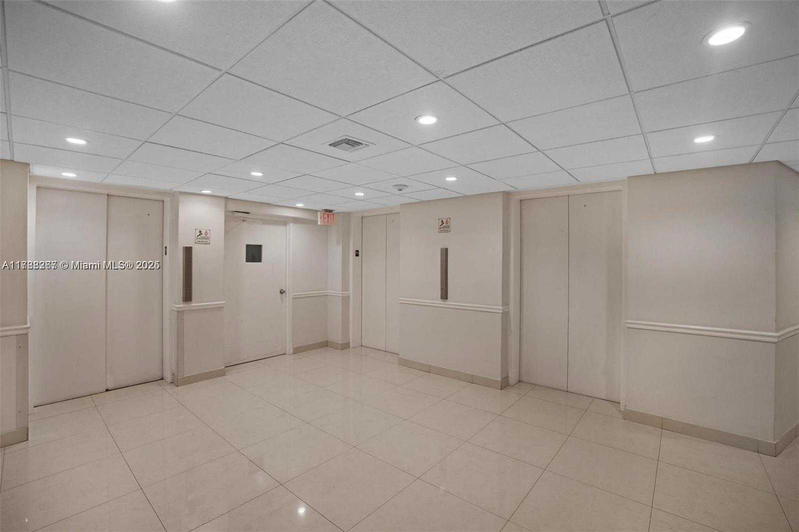 Small Image of 2899 COLLINS AVE #PHA, Miami Beach Number 53