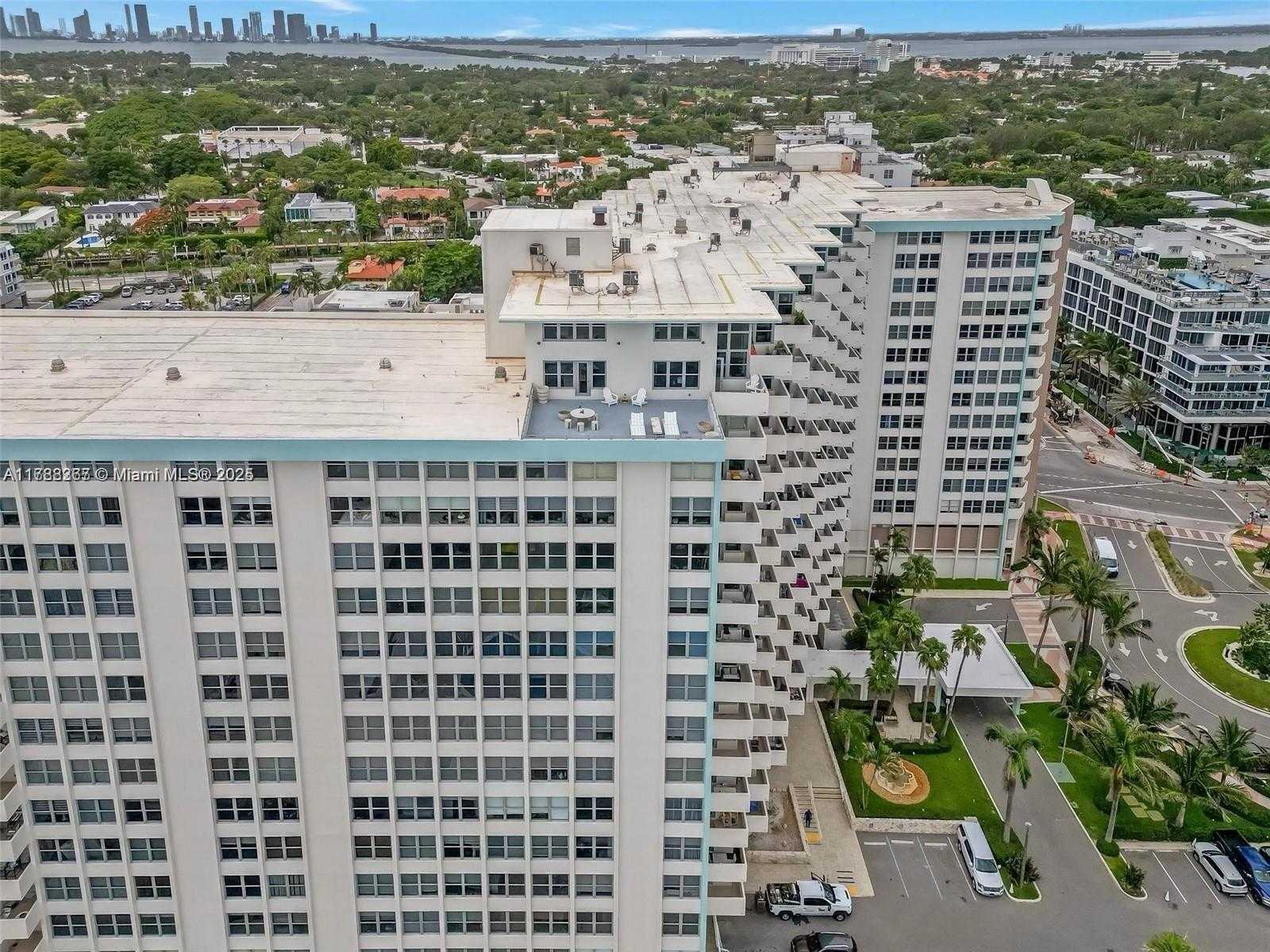 Small Image of 2899 COLLINS AVE #PHA, Miami Beach Number 59