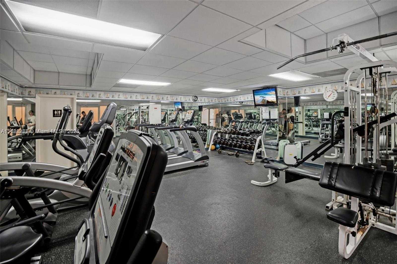 Small Image of 2899 COLLINS AVE #PHA, Miami Beach Number 61