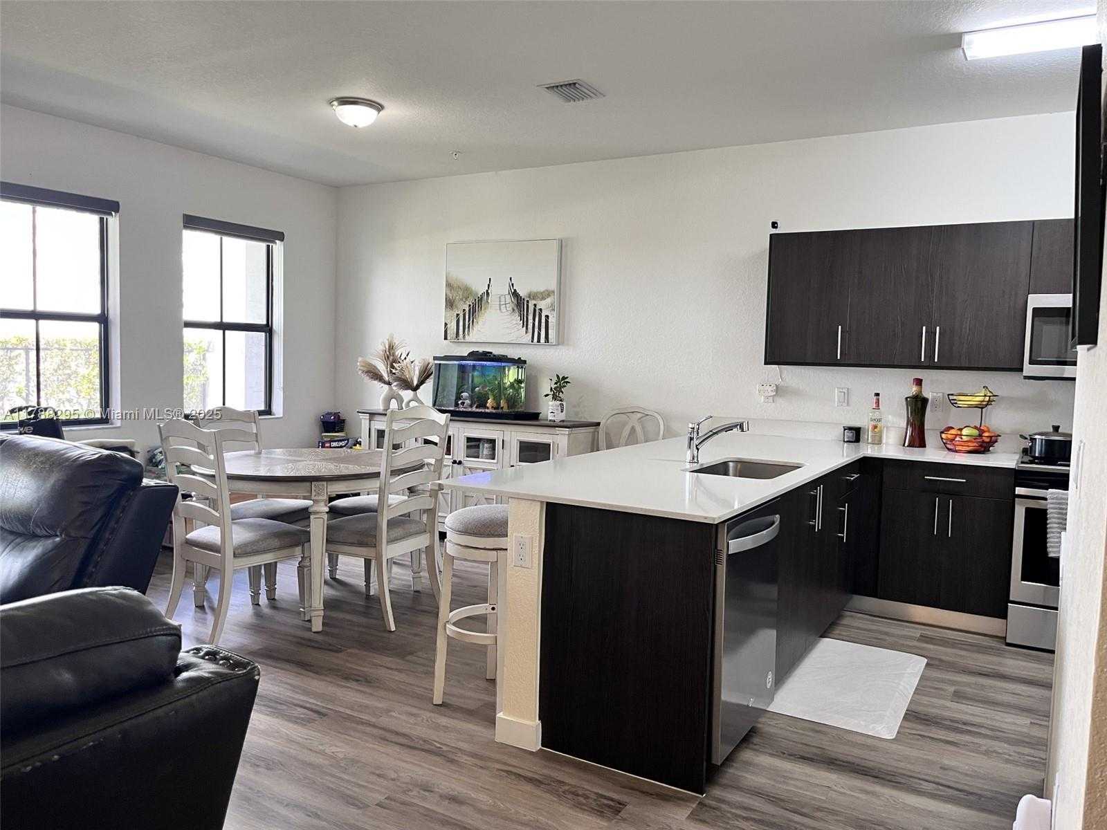 Small Image of 15500 SOUTH WEST 136TH ST #104, Miami Number 17