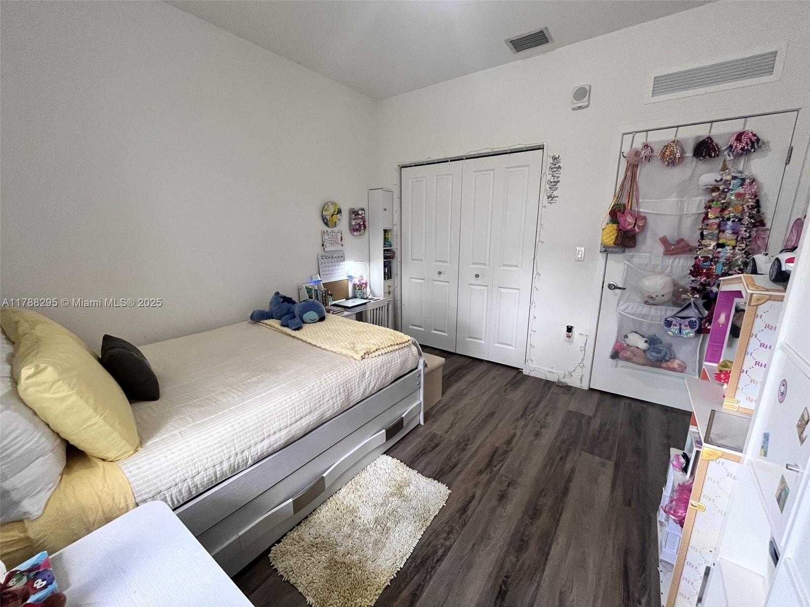 Small Image of 15500 SOUTH WEST 136TH ST #104, Miami Number 26