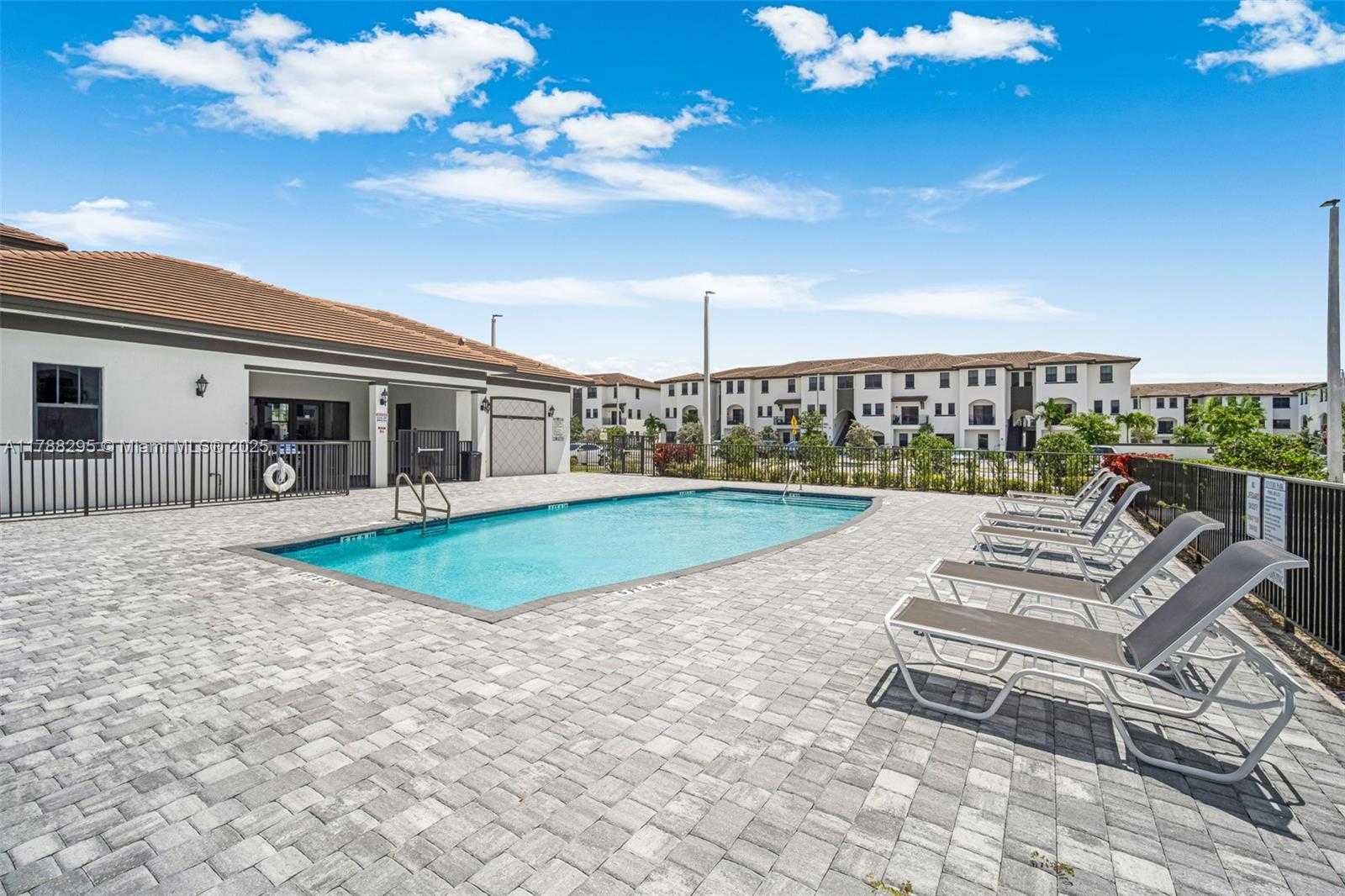 Small Image of 15500 SOUTH WEST 136TH ST #104, Miami Number 35
