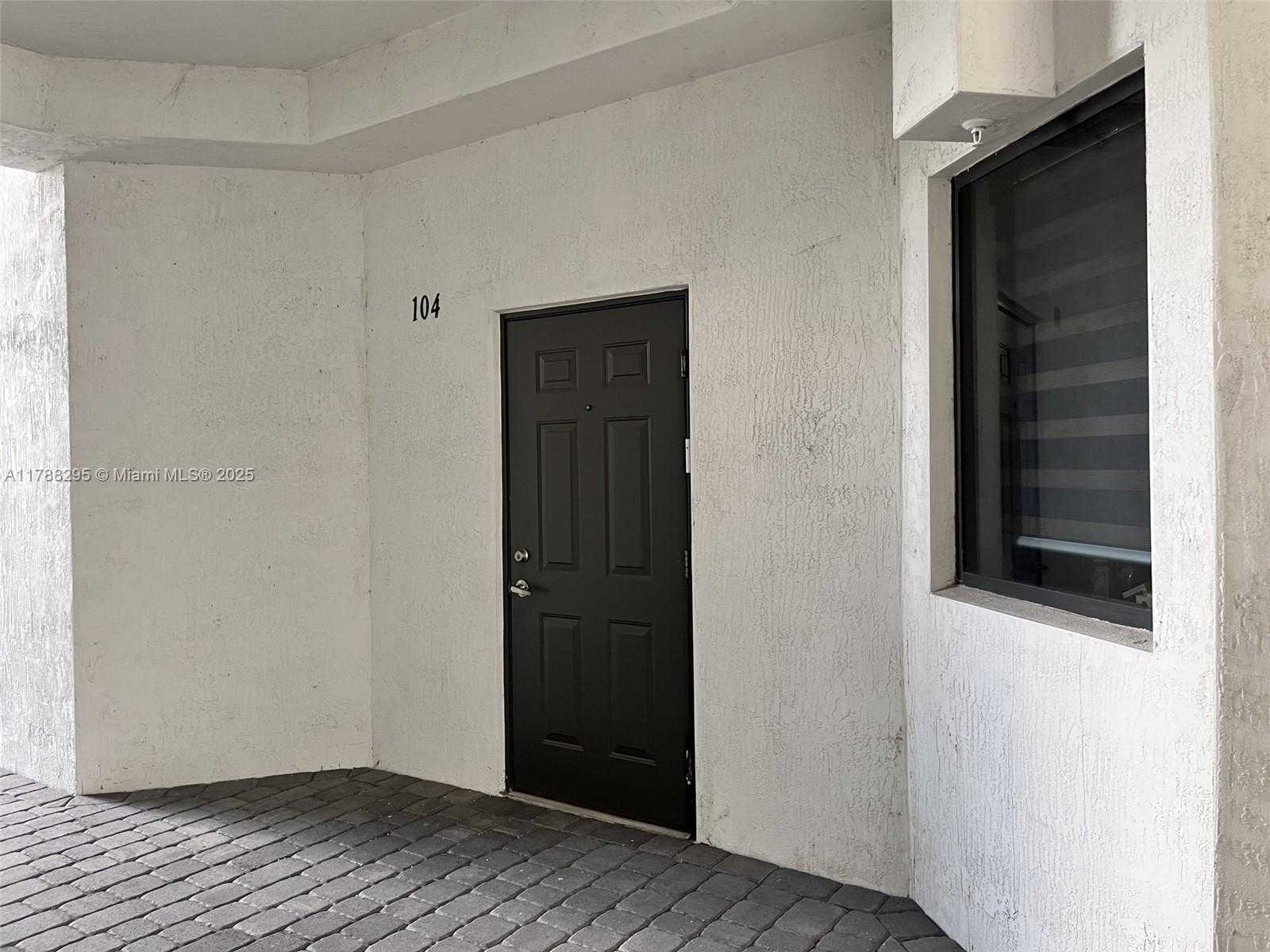 Small Image of 15500 SOUTH WEST 136TH ST #104, Miami Number 5