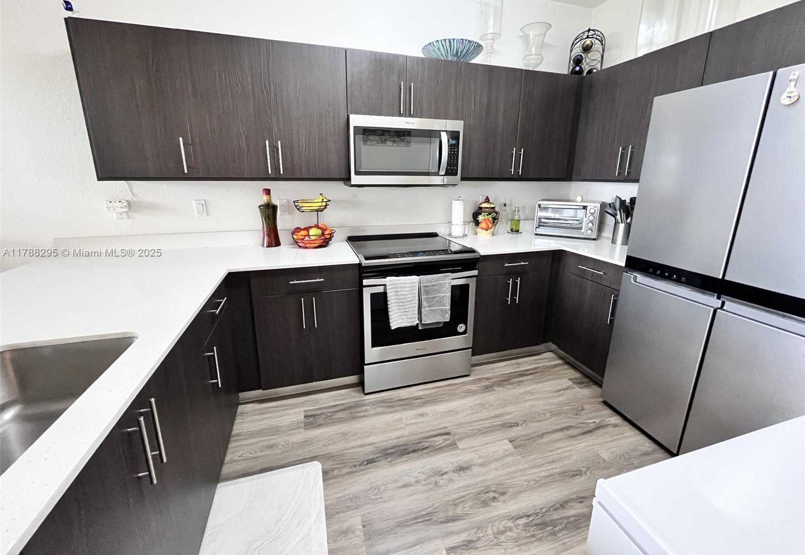Small Image of 15500 SOUTH WEST 136TH ST #104, Miami Number 9