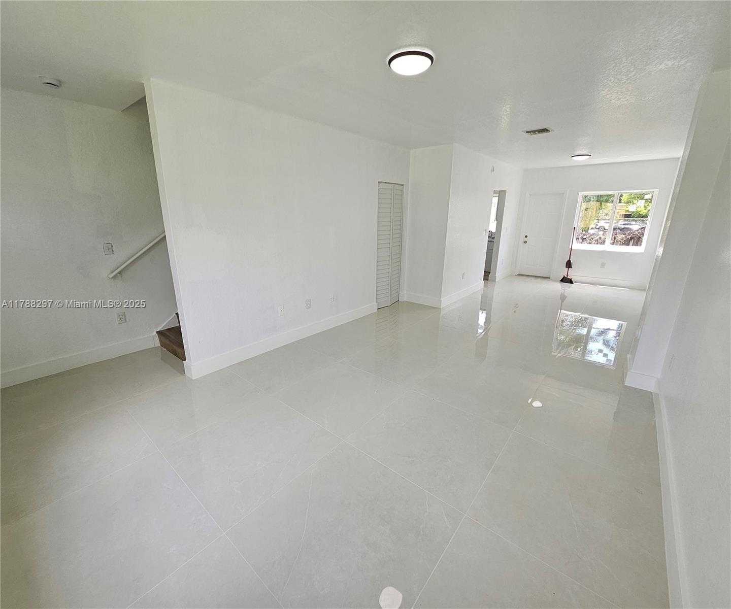 Small Image of 450 NORTH WEST 84TH ST #450, Miami Number 2