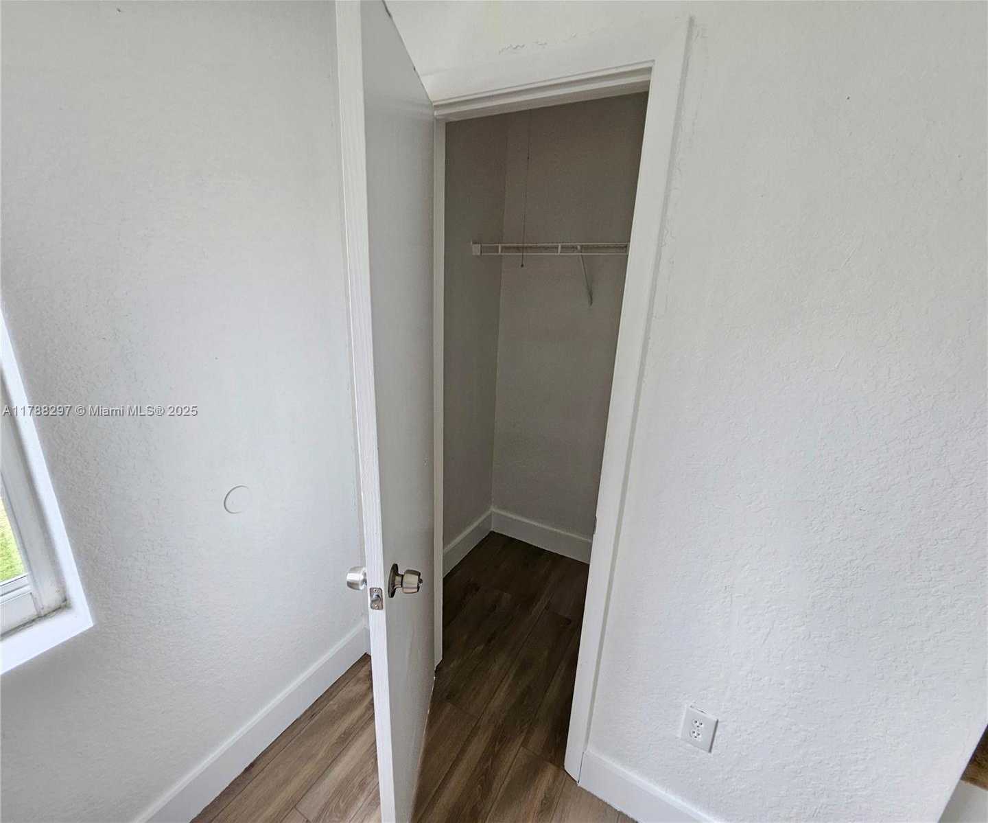 Small Image of 450 NORTH WEST 84TH ST #450, Miami Number 21