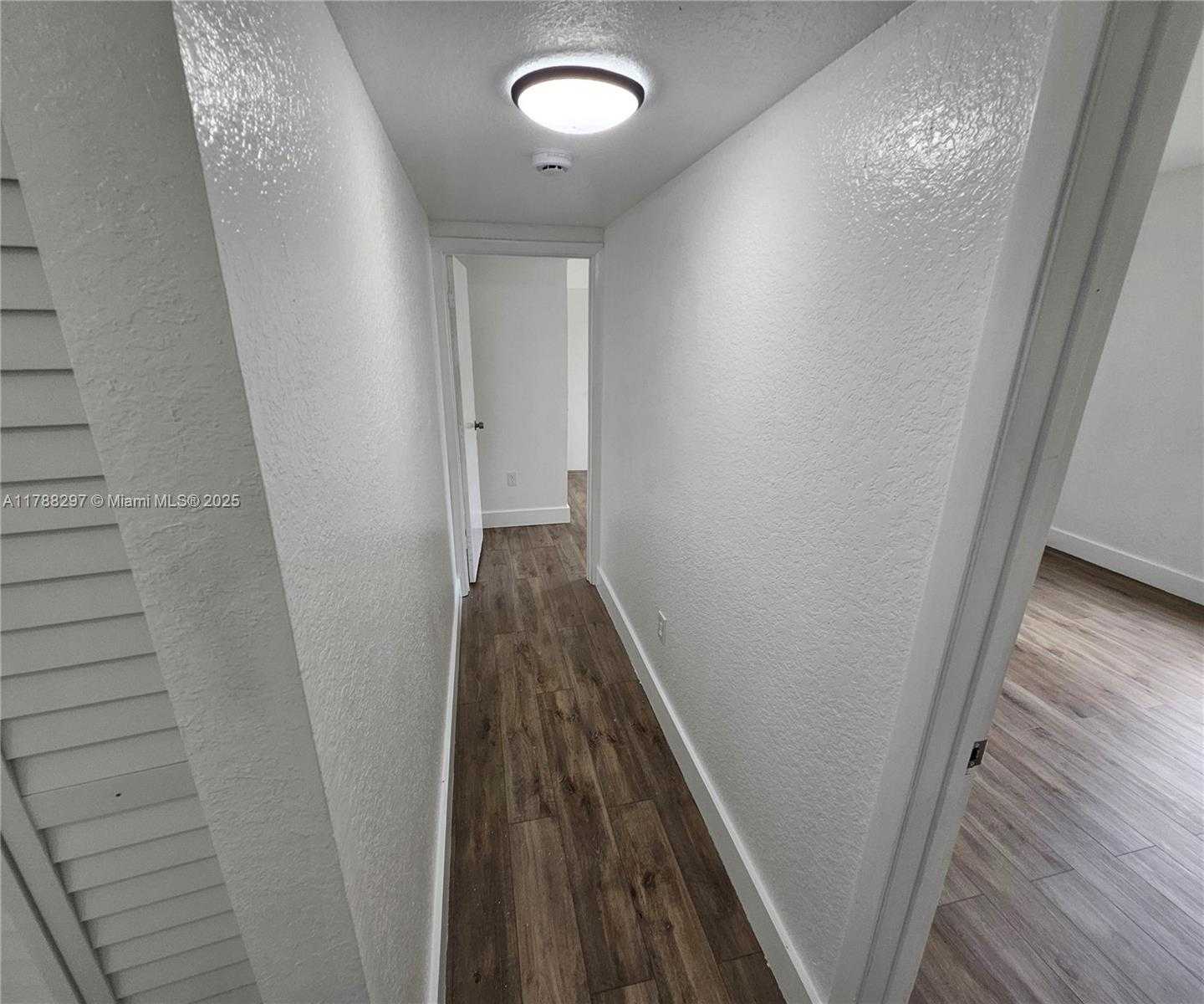 Small Image of 450 NORTH WEST 84TH ST #450, Miami Number 22