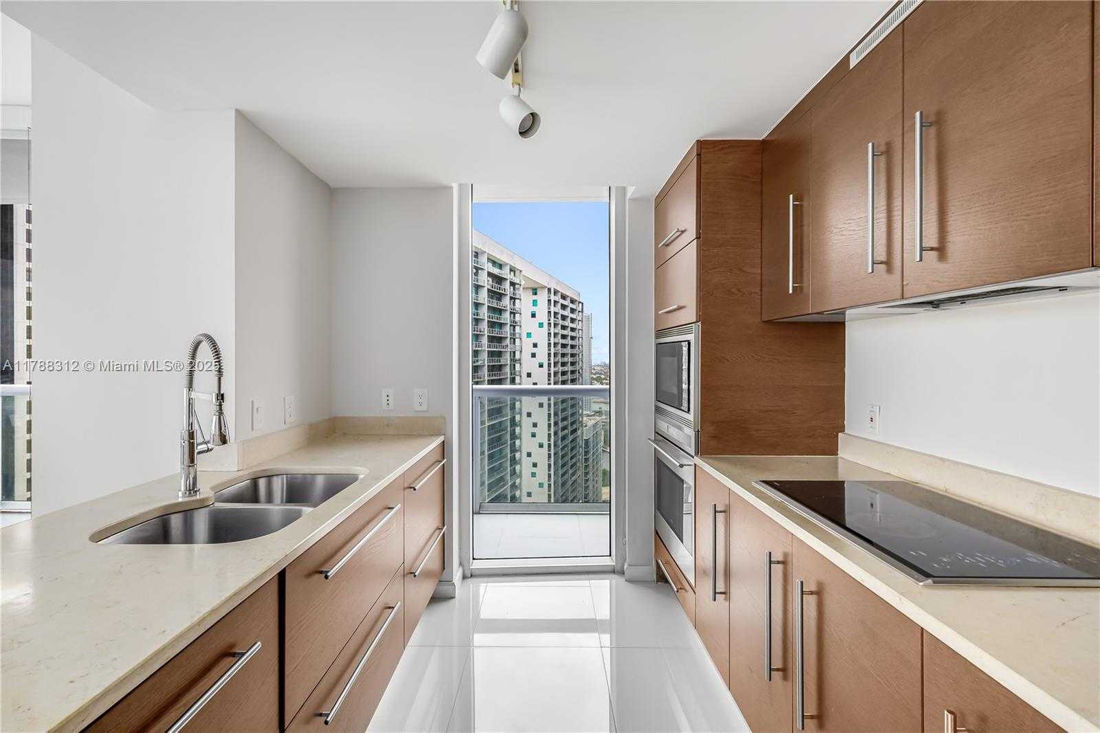 Small Image of 485 BRICKELL AVE #3508, Miami Number 11