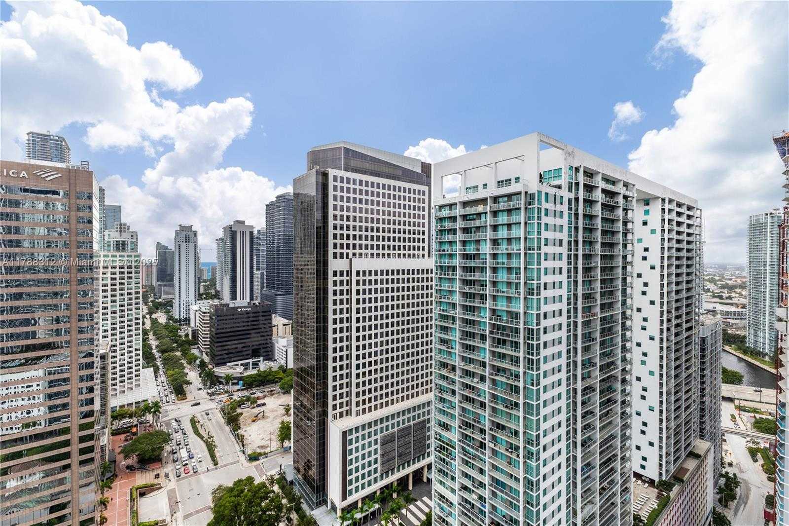 Small Image of 485 BRICKELL AVE #3508, Miami Number 3