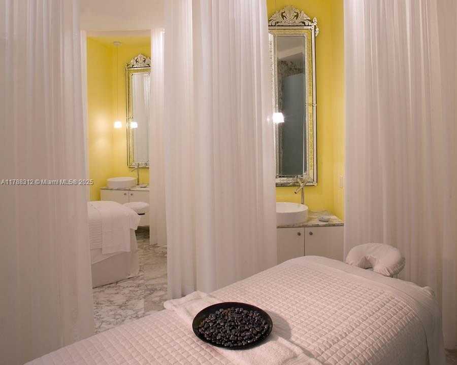 Small Image of 485 BRICKELL AVE #3508, Miami Number 49