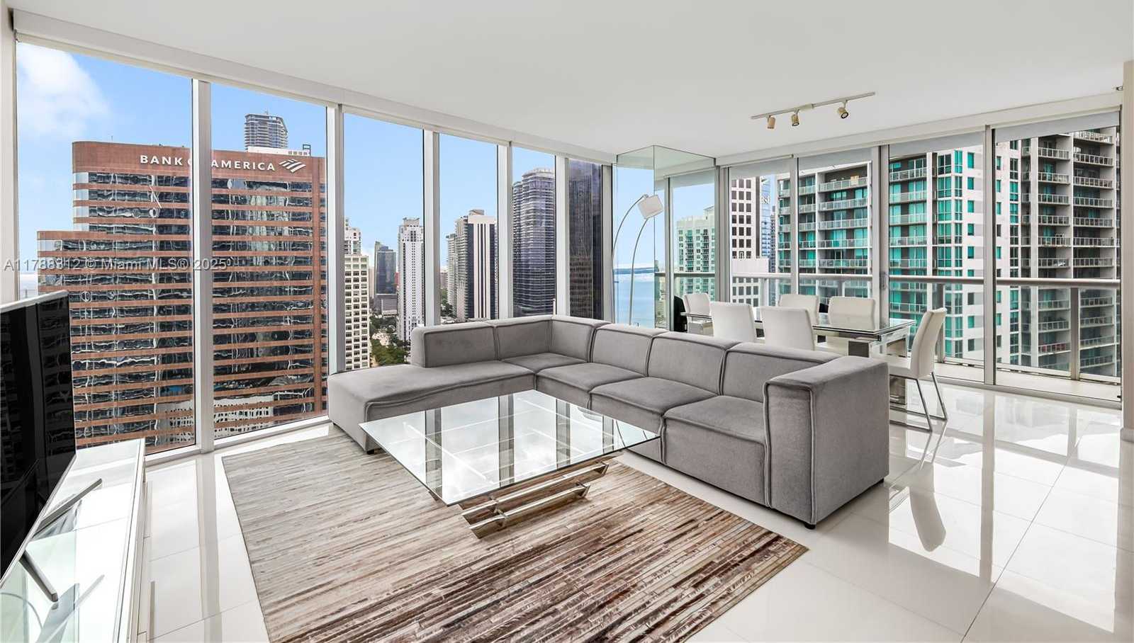 Small Image of 485 BRICKELL AVE #3508, Miami Number 5