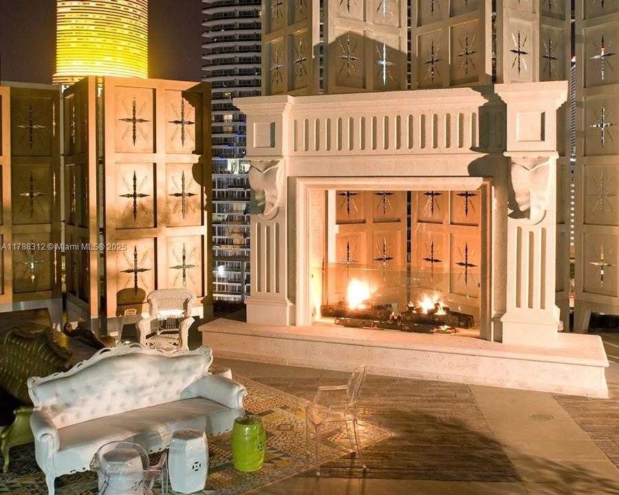 Small Image of 485 BRICKELL AVE #3508, Miami Number 55