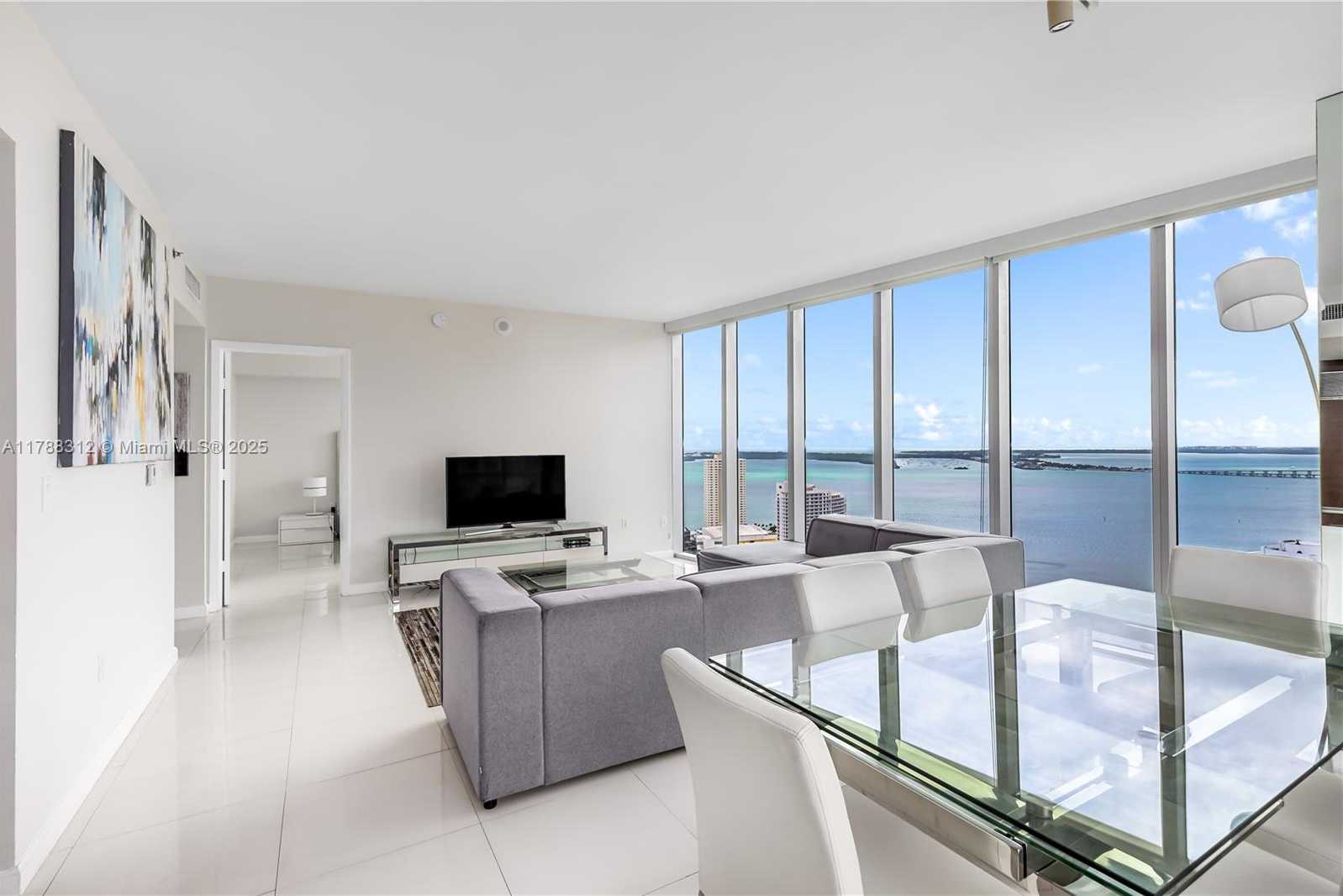 Small Image of 485 BRICKELL AVE #3508, Miami Number 6