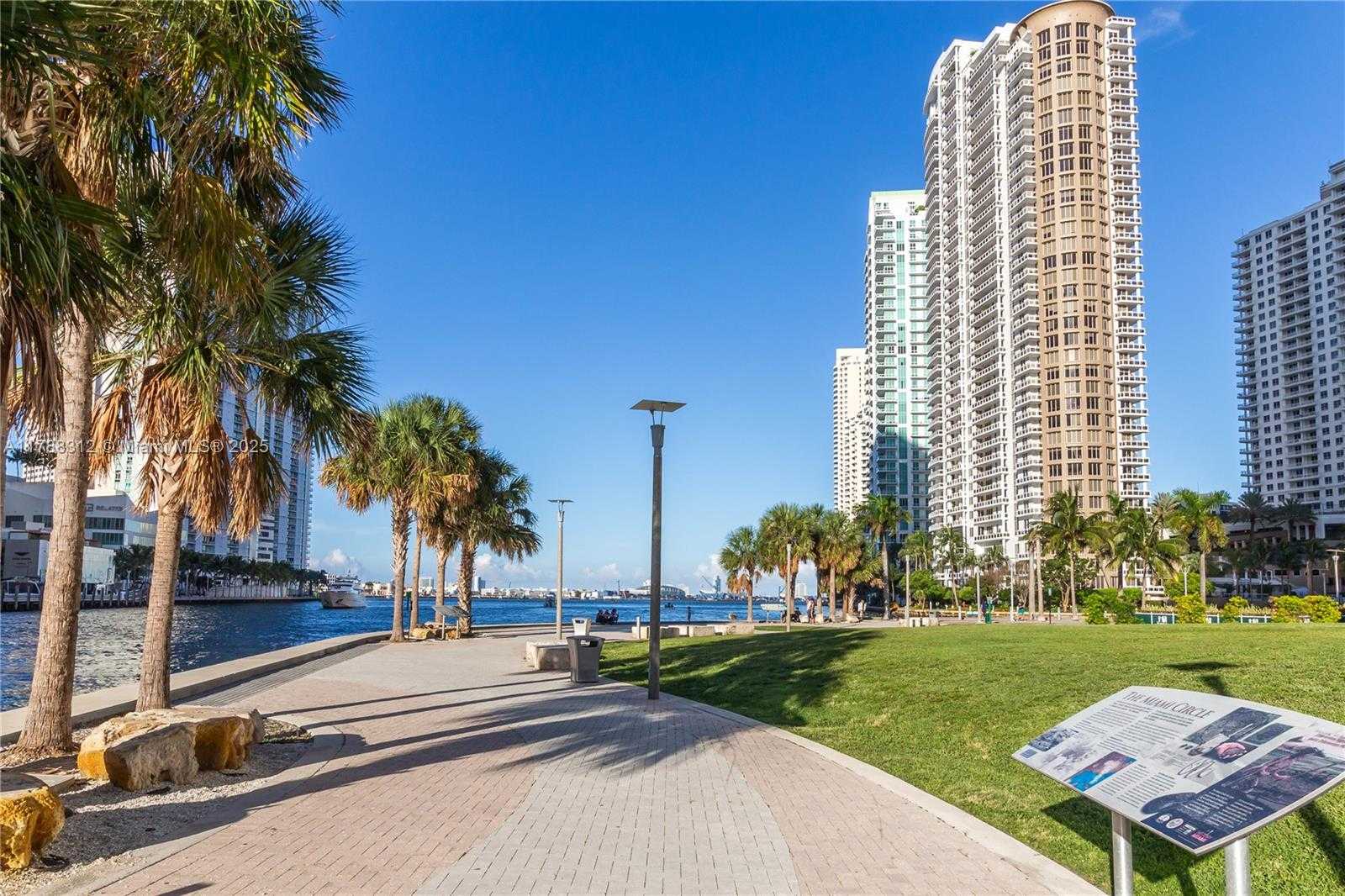 Small Image of 485 BRICKELL AVE #3508, Miami Number 62