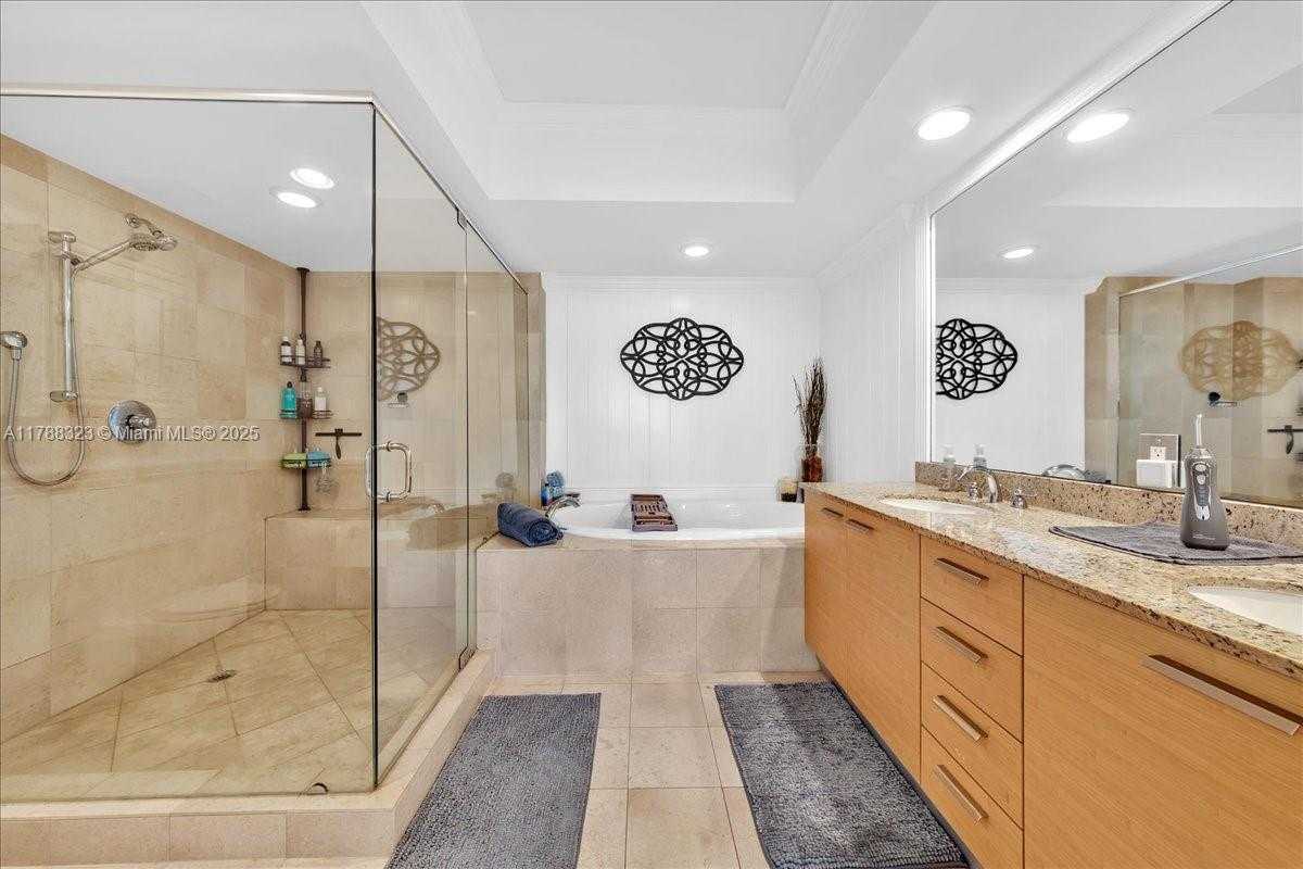 Small Image of 1830 SOUTH OCEAN DR #LPH4910, Hallandale Beach Number 24