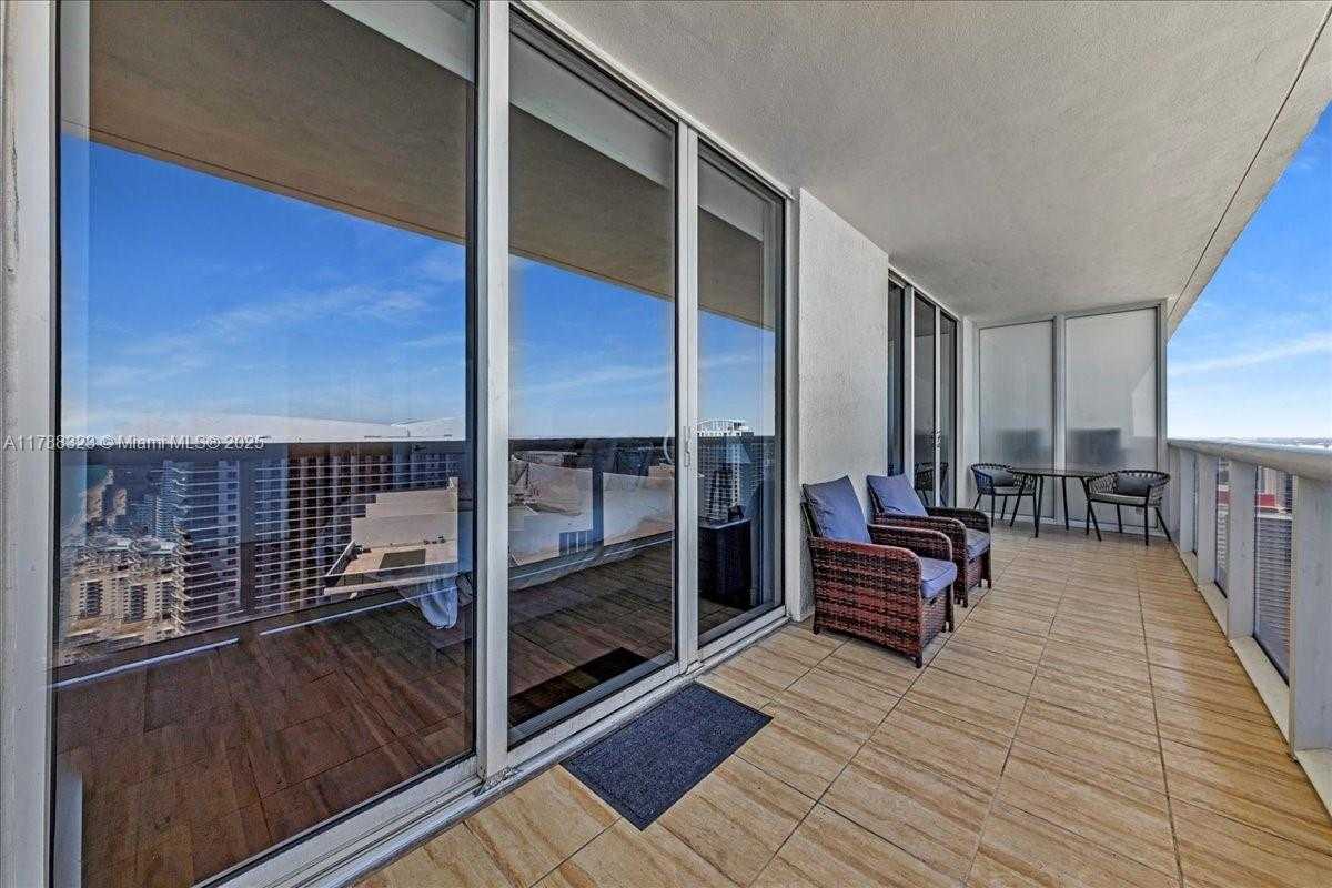 Small Image of 1830 SOUTH OCEAN DR #LPH4910, Hallandale Beach Number 32