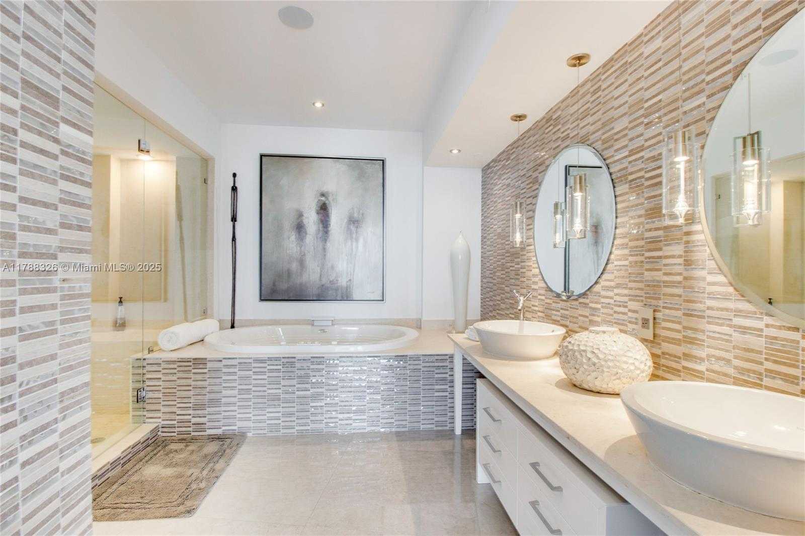 Small Image of 450 ALTON RD #4104, Miami Beach Number 13
