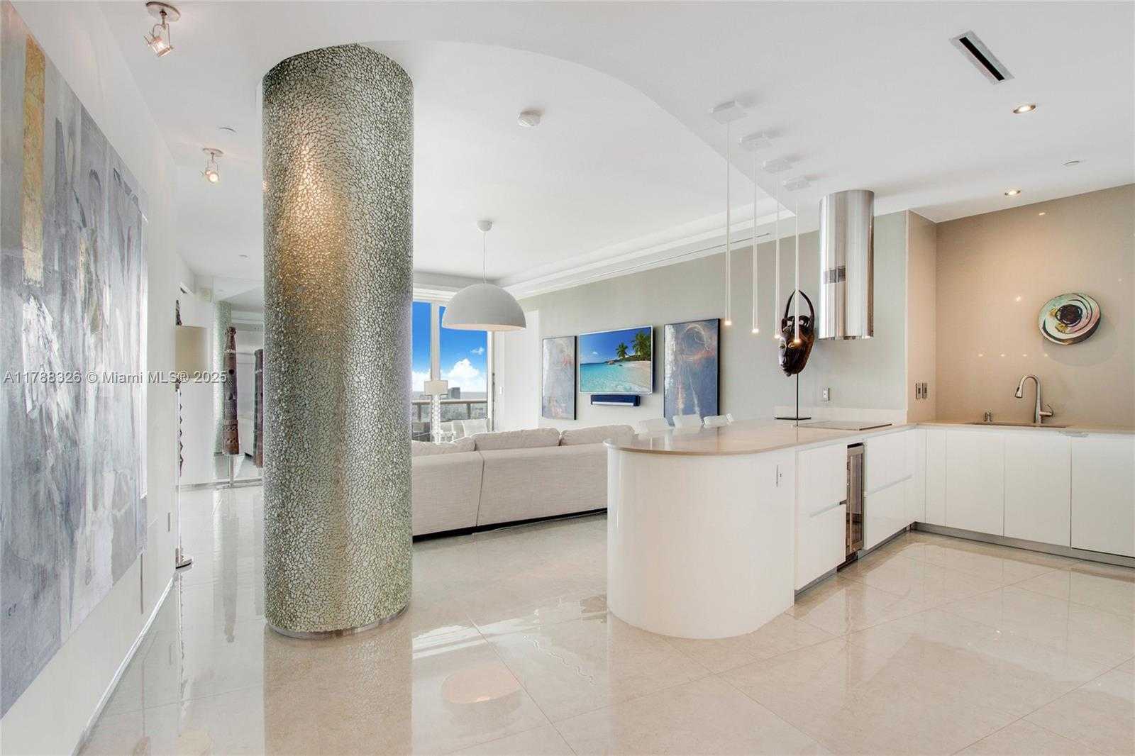 Small Image of 450 ALTON RD #4104, Miami Beach Number 2