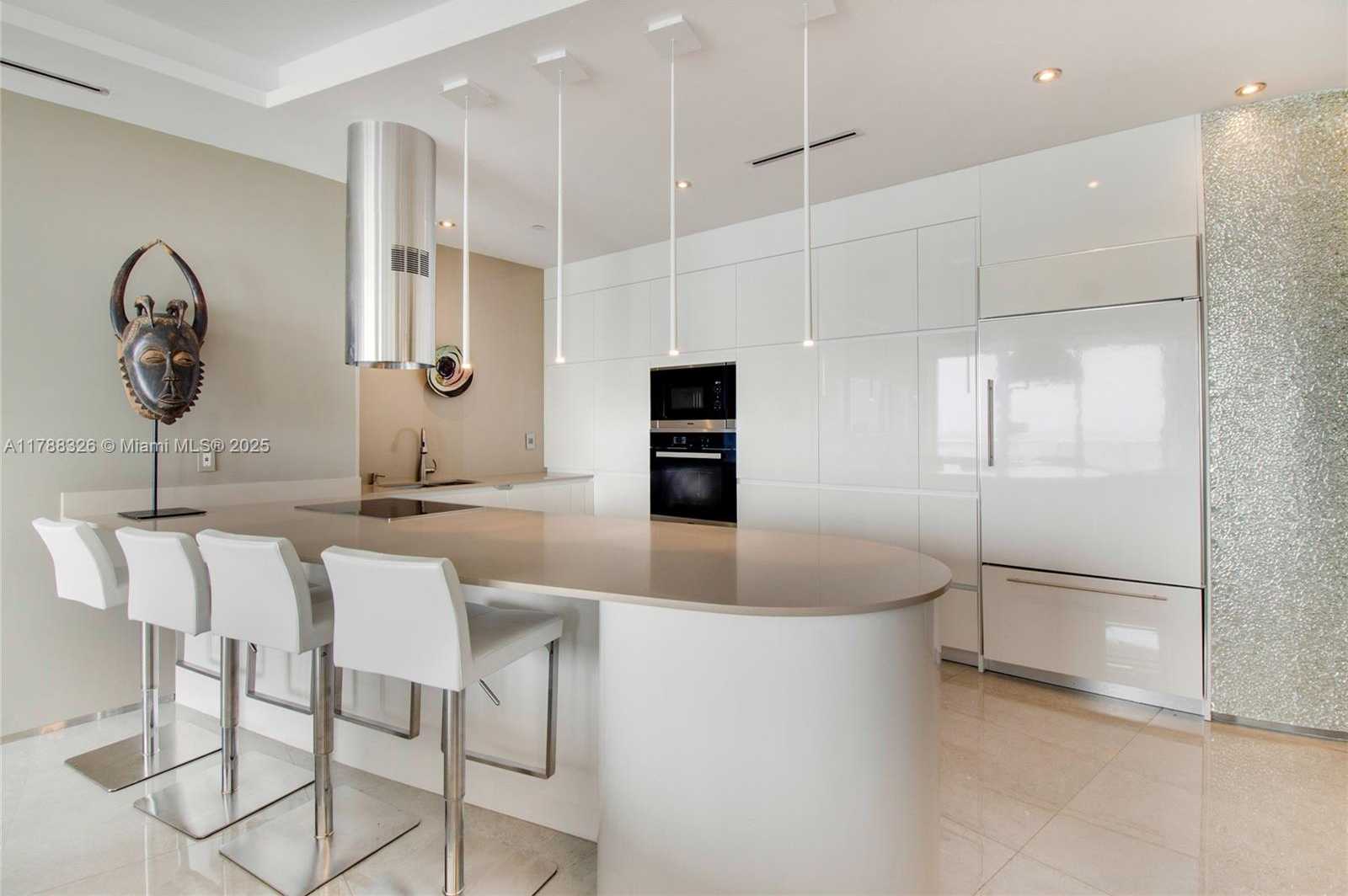 Small Image of 450 ALTON RD #4104, Miami Beach Number 5