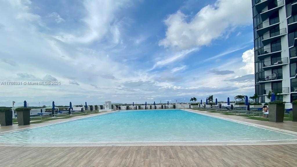 Small Image of 5300 PASEO BLVD #1001, Doral Number 22